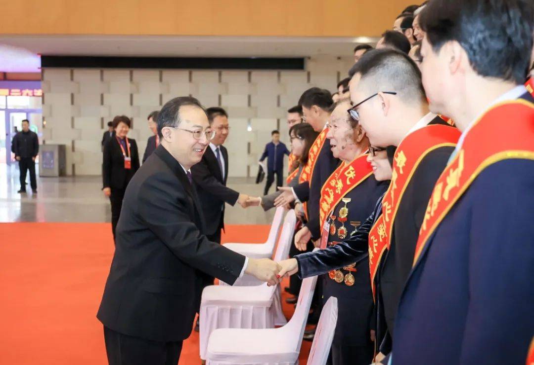 中南集团蝉联五届 “江苏慈善奖”